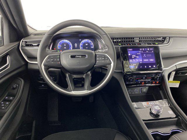 new 2025 Jeep Grand Cherokee car, priced at $41,004