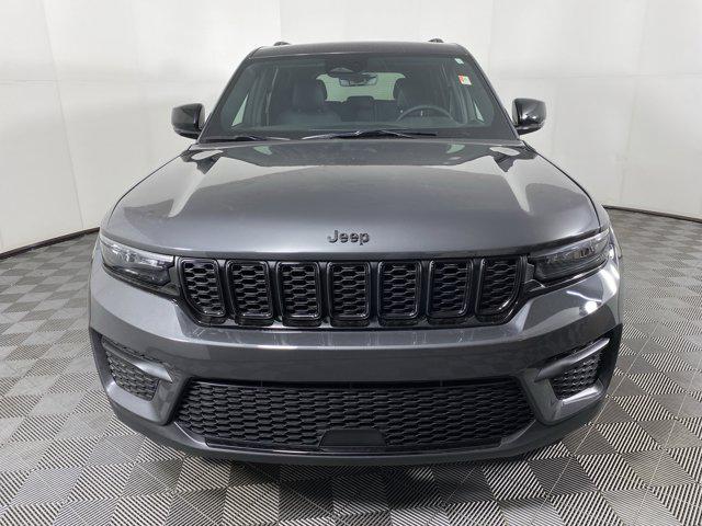 new 2025 Jeep Grand Cherokee car, priced at $41,004