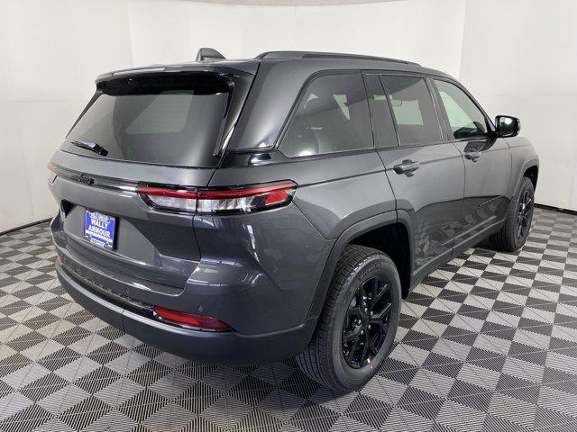 new 2025 Jeep Grand Cherokee car, priced at $41,004