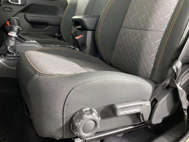new 2025 Jeep Gladiator car, priced at $48,677
