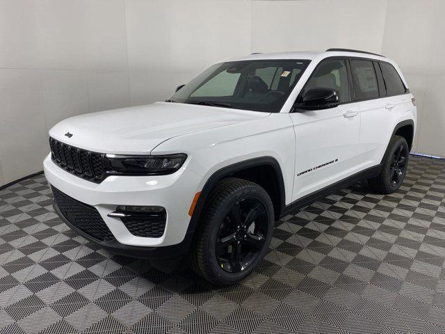 new 2025 Jeep Grand Cherokee car, priced at $45,186