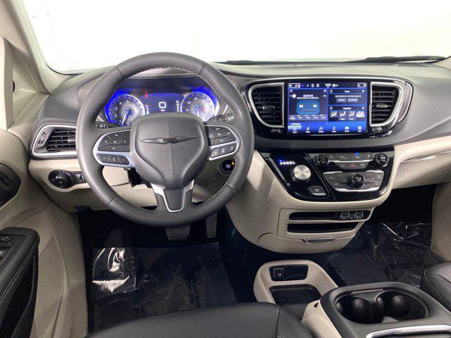 used 2023 Chrysler Pacifica car, priced at $25,400