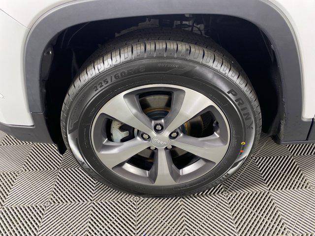 used 2021 Jeep Cherokee car, priced at $22,800