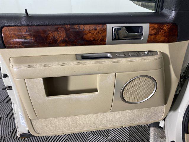 used 2005 Lincoln Navigator car, priced at $3,988