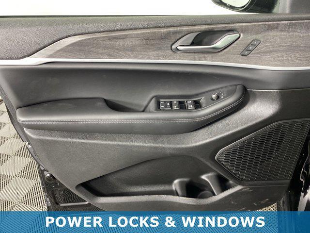 new 2025 Jeep Grand Cherokee L car, priced at $48,830