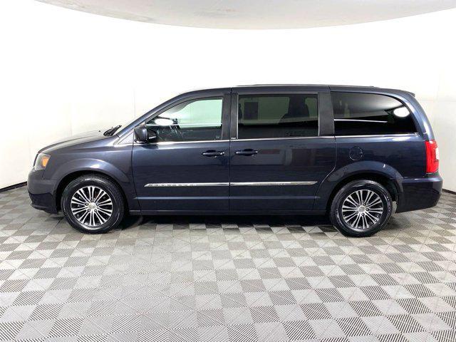 used 2014 Chrysler Town & Country car, priced at $7,588