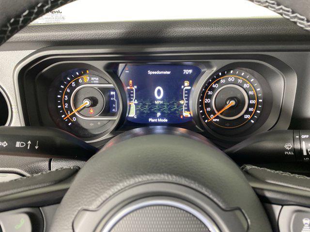new 2025 Jeep Gladiator car, priced at $42,880