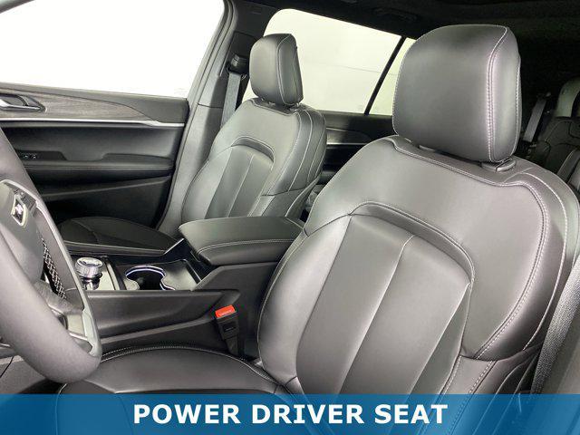 new 2025 Jeep Grand Cherokee L car, priced at $48,303