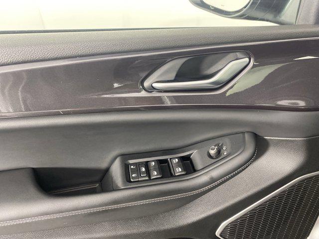 used 2022 Jeep Grand Cherokee car, priced at $33,600