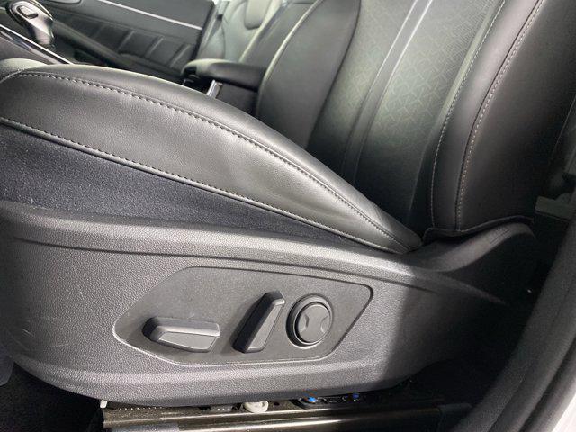 used 2023 Kia Sorento car, priced at $33,900
