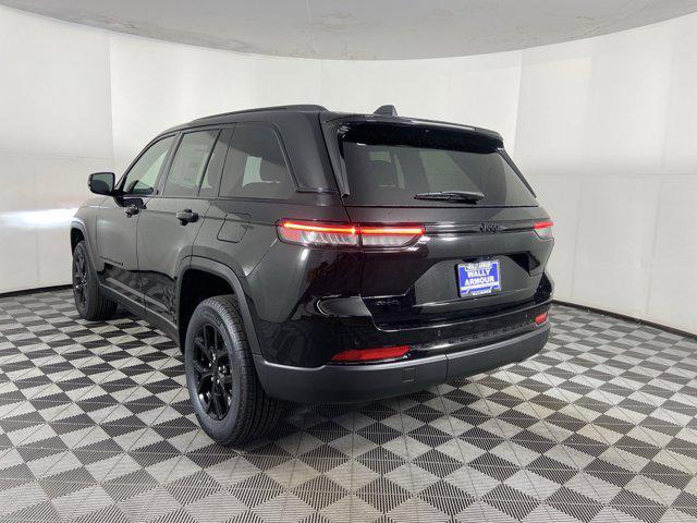 new 2025 Jeep Grand Cherokee car, priced at $41,004