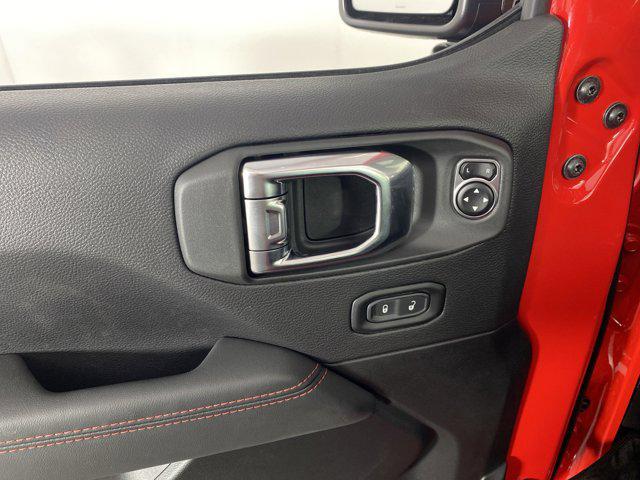 new 2025 Jeep Wrangler car, priced at $72,560