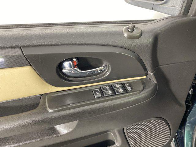 used 2005 GMC Envoy car, priced at $3,288