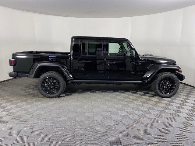 new 2025 Jeep Gladiator car, priced at $39,704