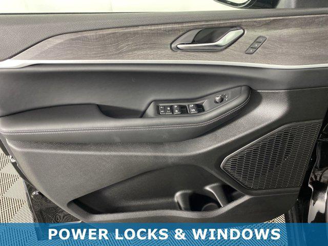 new 2025 Jeep Grand Cherokee car, priced at $37,495