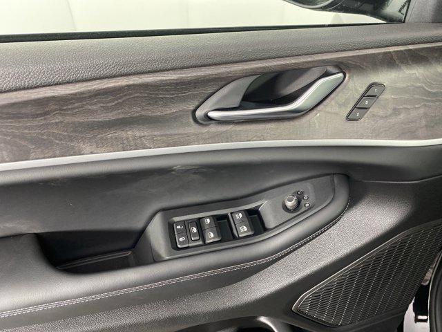 new 2025 Jeep Grand Cherokee car, priced at $44,492