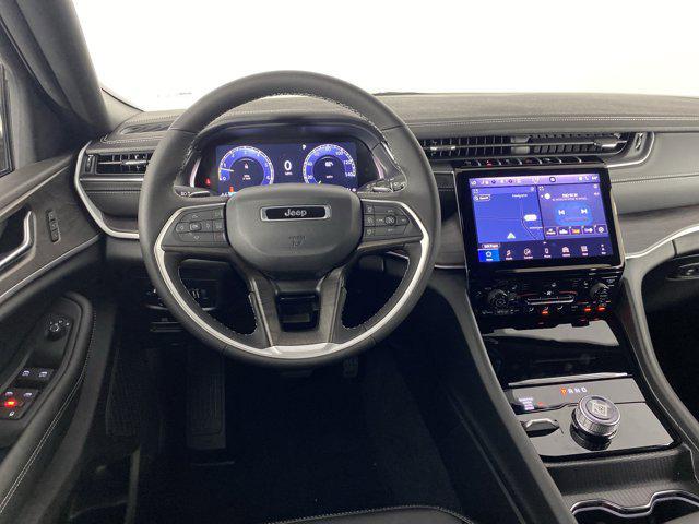 new 2025 Jeep Grand Cherokee car, priced at $44,492