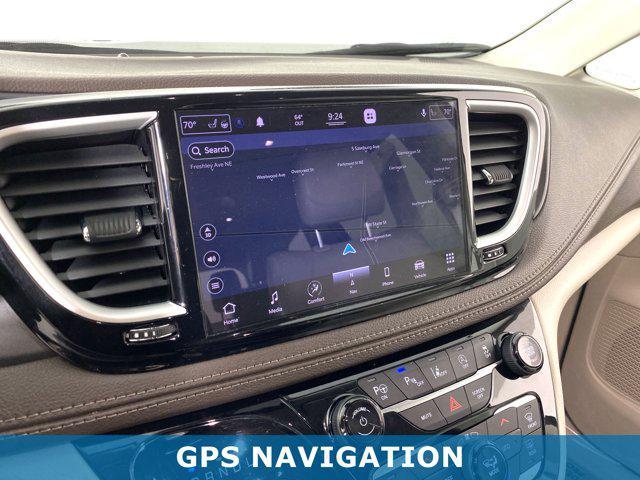 used 2021 Chrysler Pacifica car, priced at $26,900