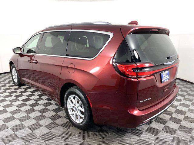 used 2021 Chrysler Pacifica car, priced at $26,900