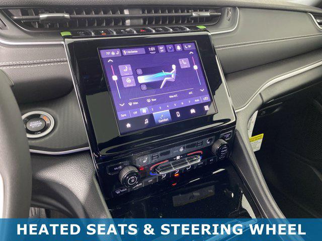 new 2025 Jeep Grand Cherokee car, priced at $39,017