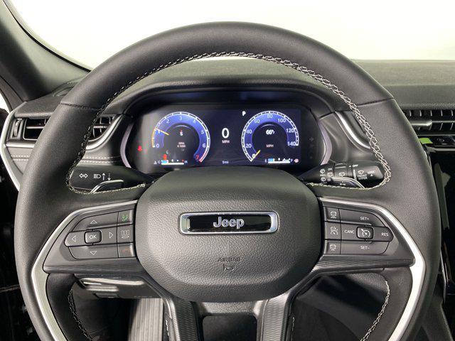 new 2025 Jeep Grand Cherokee car, priced at $39,017