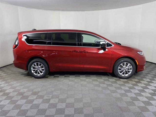 new 2025 Chrysler Pacifica car, priced at $44,791