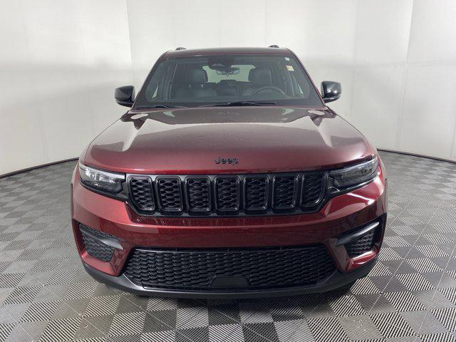 new 2025 Jeep Grand Cherokee car, priced at $41,004