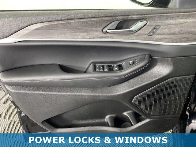 new 2025 Jeep Grand Cherokee car, priced at $45,885