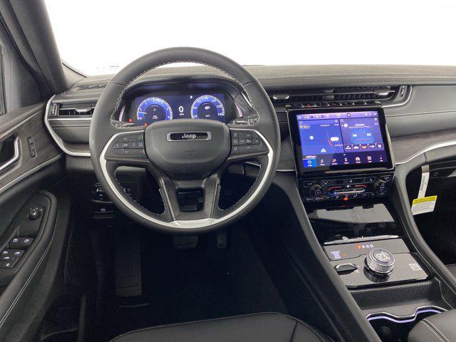 new 2025 Jeep Grand Cherokee car, priced at $45,885