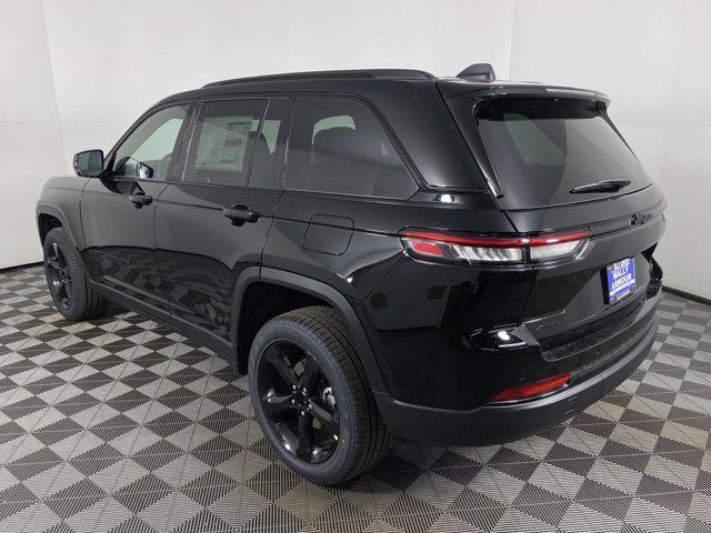 new 2025 Jeep Grand Cherokee car, priced at $45,695