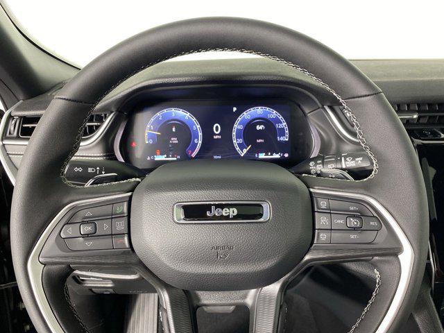 new 2025 Jeep Grand Cherokee car, priced at $38,428