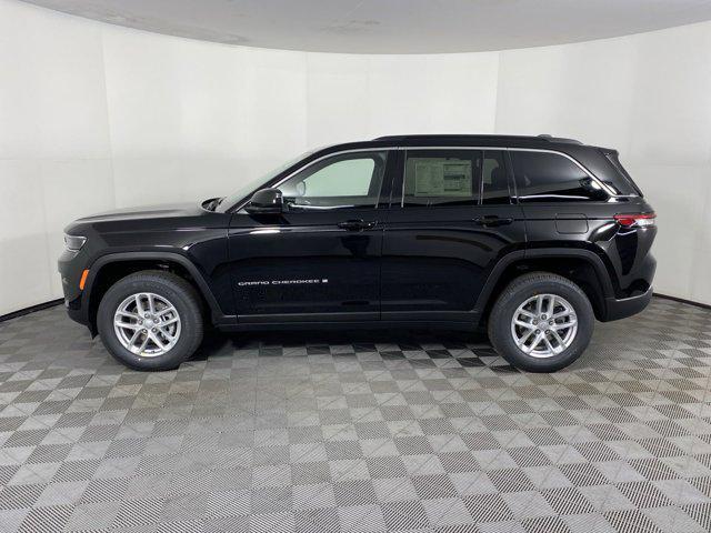 new 2025 Jeep Grand Cherokee car, priced at $38,428