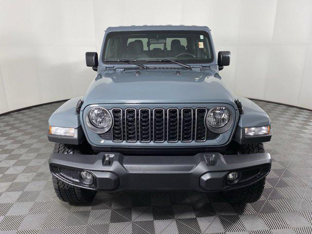 new 2025 Jeep Gladiator car, priced at $39,885