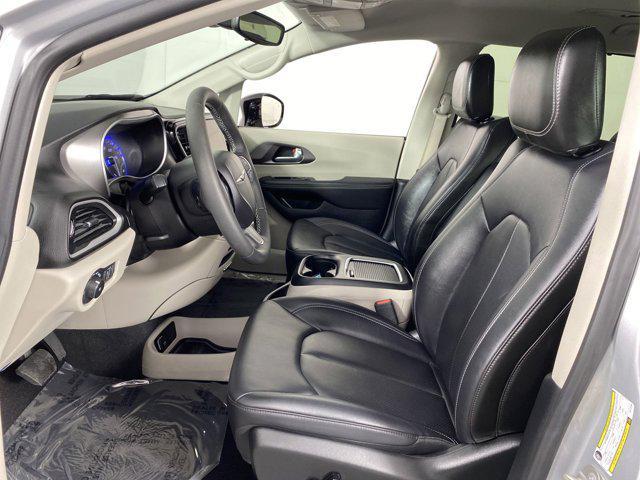 used 2024 Chrysler Pacifica car, priced at $33,600