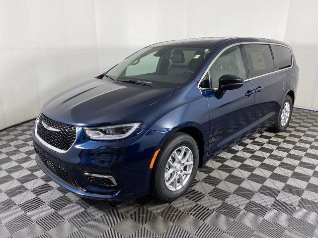 new 2025 Chrysler Pacifica car, priced at $40,982