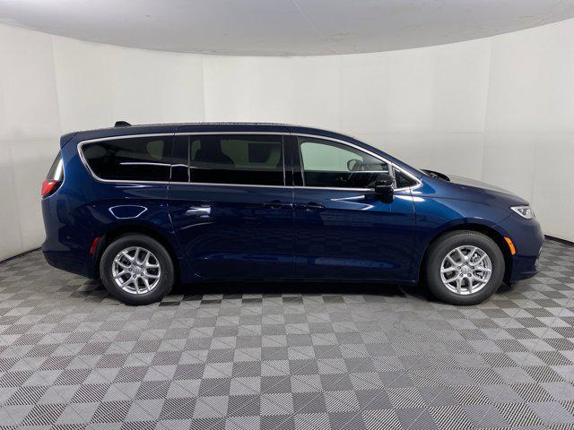new 2025 Chrysler Pacifica car, priced at $40,982