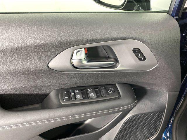 new 2025 Chrysler Pacifica car, priced at $40,982