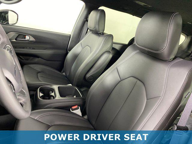 new 2025 Chrysler Pacifica car, priced at $40,982