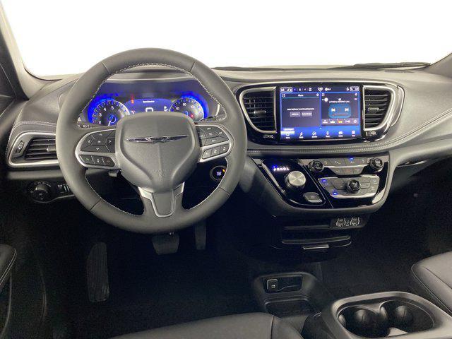 new 2025 Chrysler Pacifica car, priced at $40,982