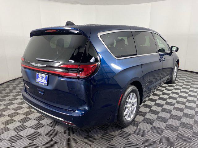 new 2025 Chrysler Pacifica car, priced at $40,982
