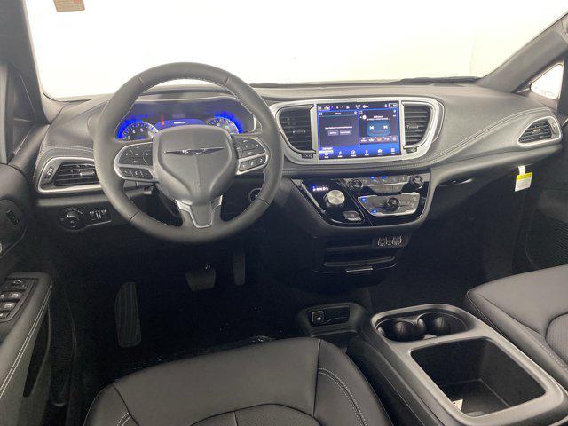 new 2025 Chrysler Pacifica car, priced at $46,220