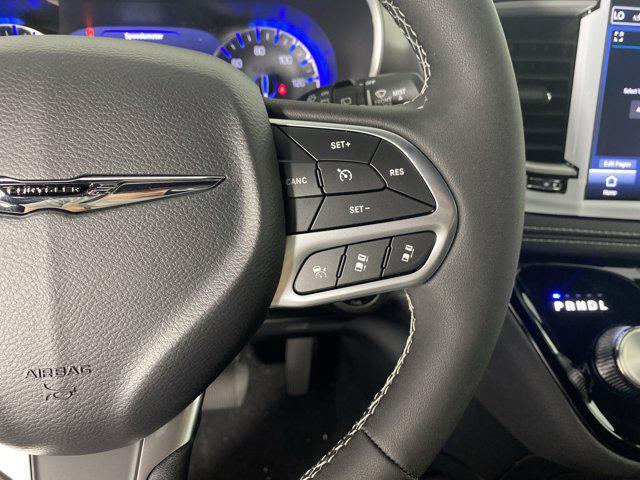 new 2025 Chrysler Pacifica car, priced at $46,220