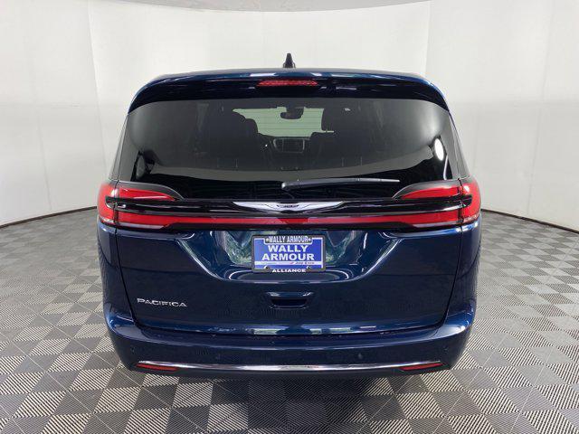new 2025 Chrysler Pacifica car, priced at $46,220