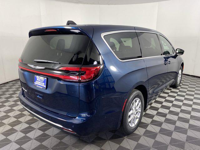 new 2025 Chrysler Pacifica car, priced at $46,220