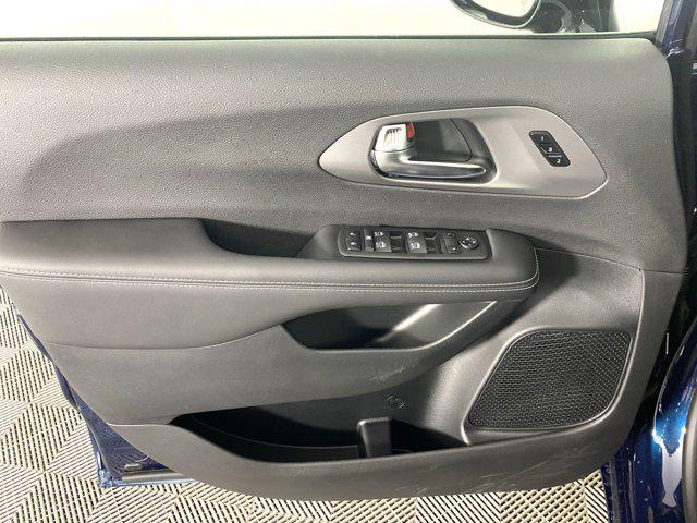 new 2025 Chrysler Pacifica car, priced at $46,220