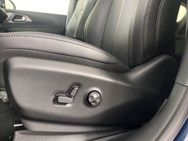 new 2025 Chrysler Pacifica car, priced at $46,220