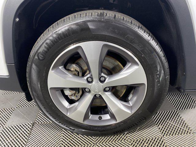 used 2022 Jeep Cherokee car, priced at $27,100