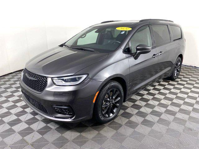 used 2021 Chrysler Pacifica car, priced at $28,900