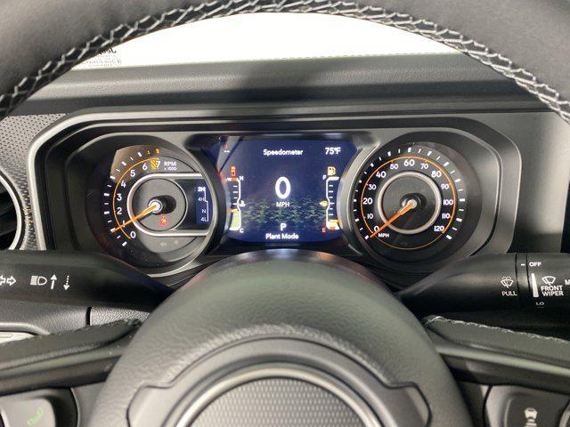 new 2025 Jeep Gladiator car, priced at $48,677