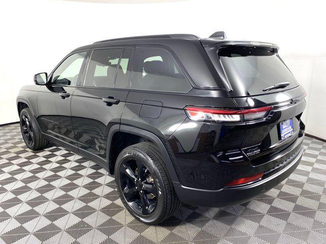 used 2022 Jeep Grand Cherokee car, priced at $32,500